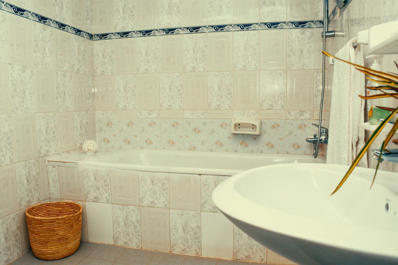 Wakawaka Hostel Аруша Экстерьер фото