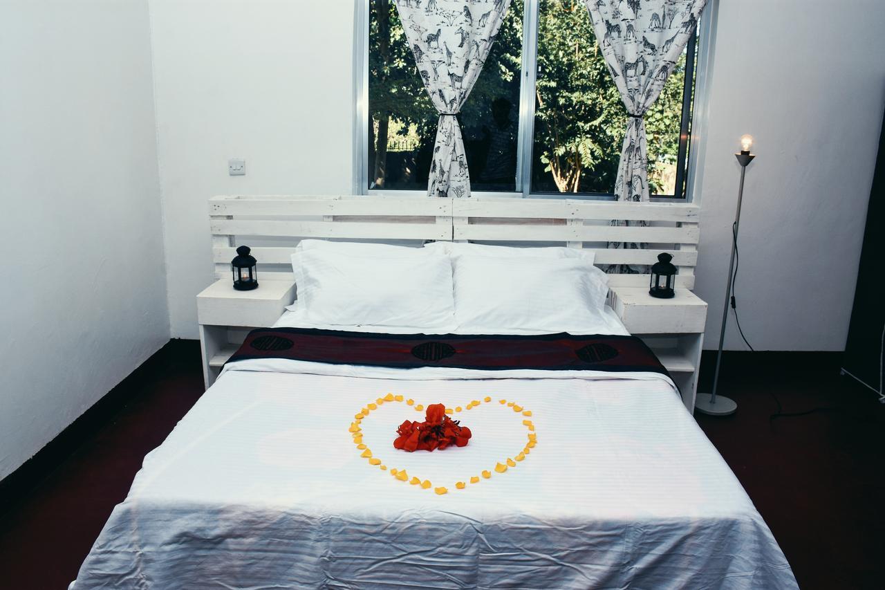 Wakawaka Hostel Аруша Экстерьер фото